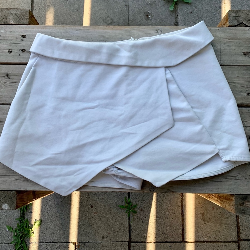 Zara White Skort